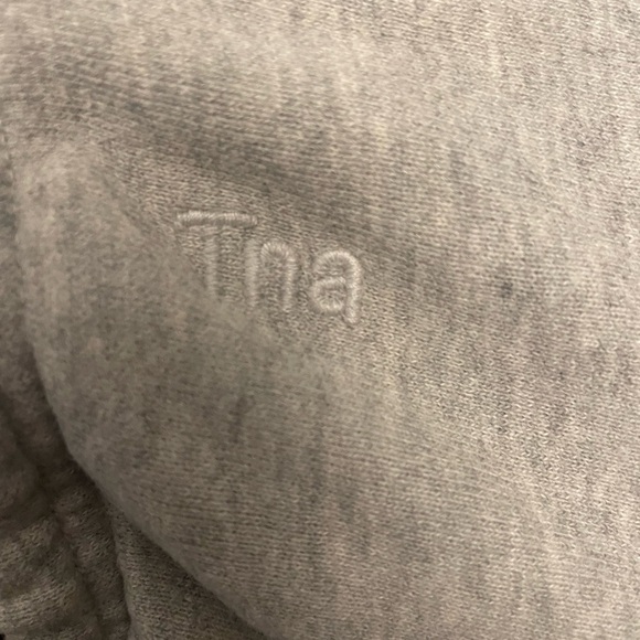 Tna grey sweatshorts - Picture 4 of 4